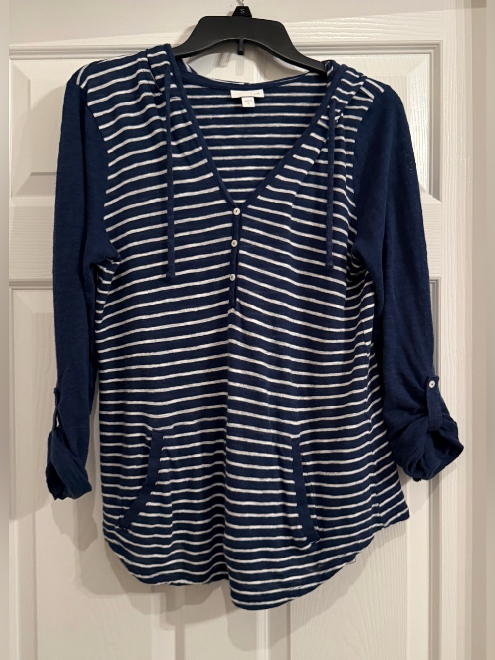 Women’s J Jill pullover stripe navy and white lightweight hoodie. Size Small.